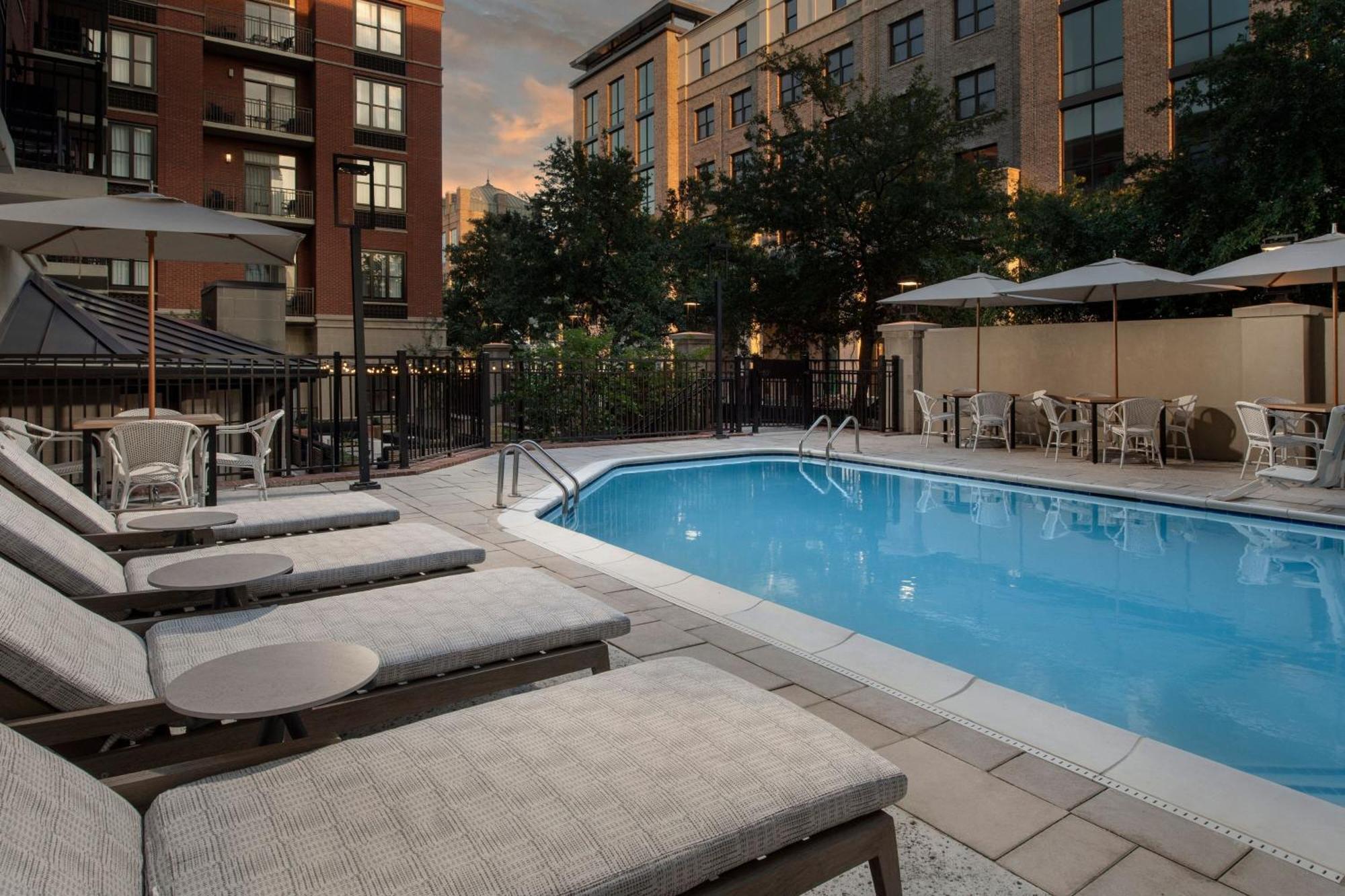 Courtyard By Marriott Savannah Downtown - Historic District Eksteriør billede