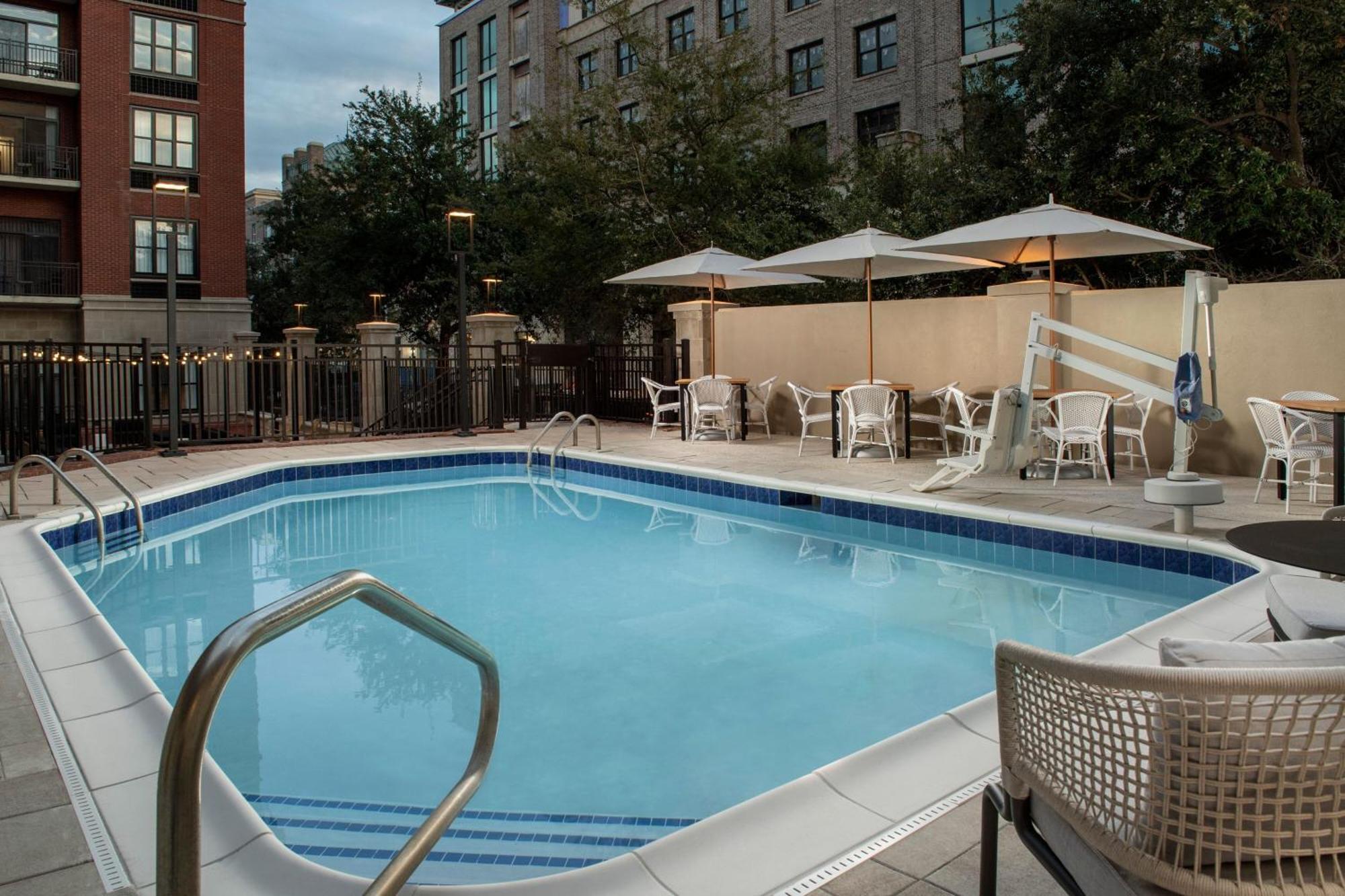 Courtyard By Marriott Savannah Downtown - Historic District Eksteriør billede