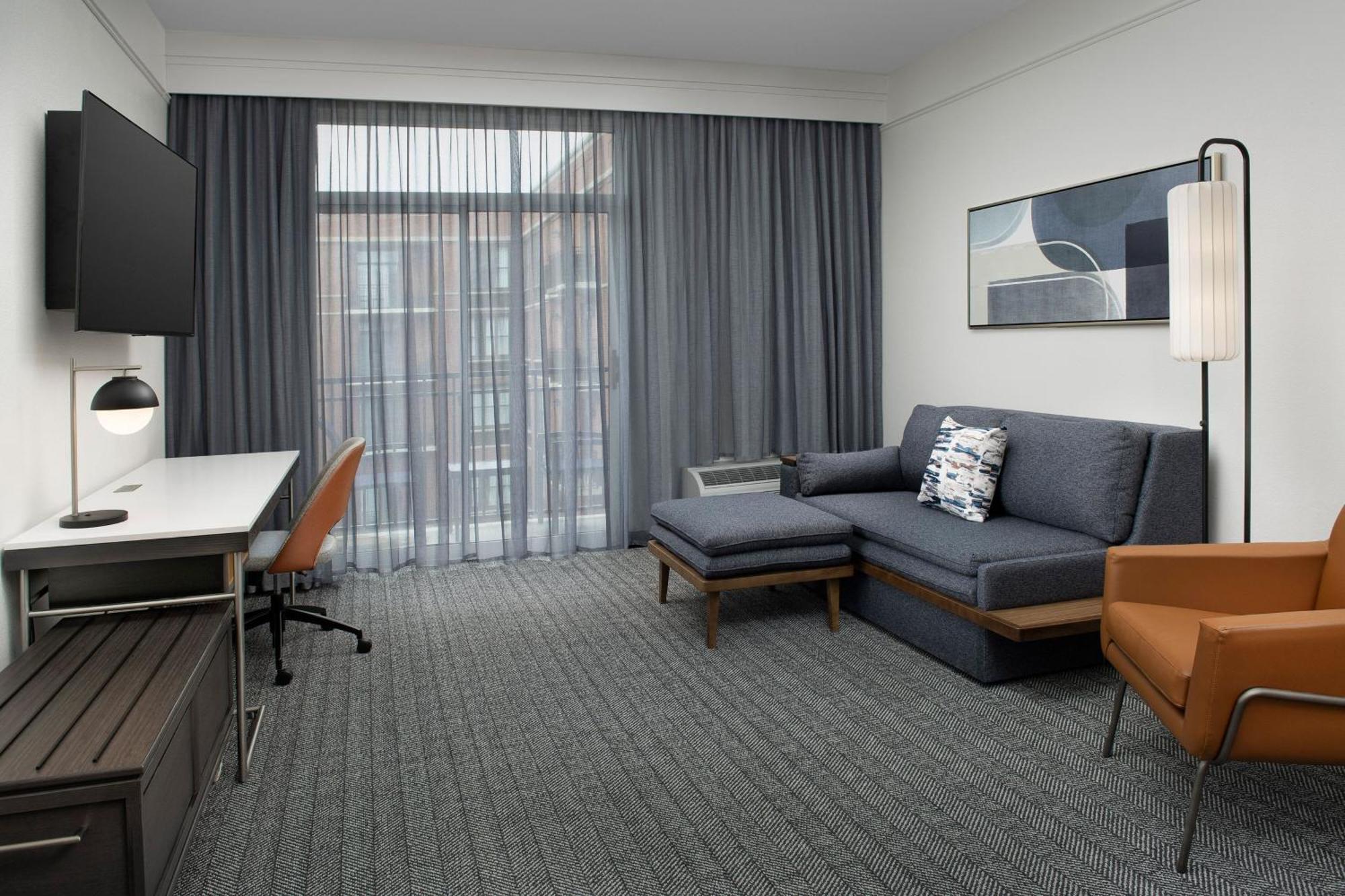 Courtyard By Marriott Savannah Downtown - Historic District Eksteriør billede